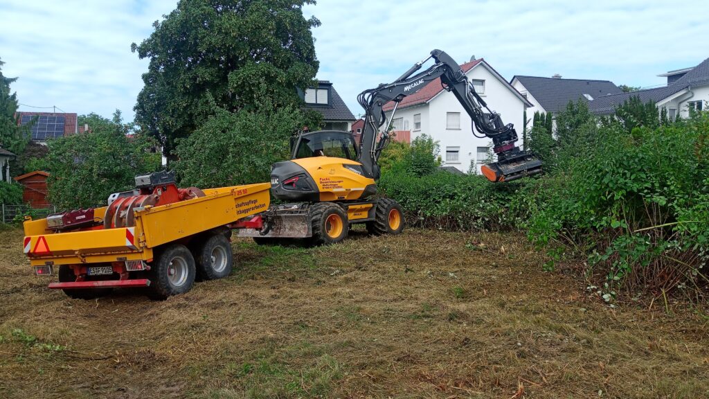 Fuchs-Mulcharbeiten-Mecalac04